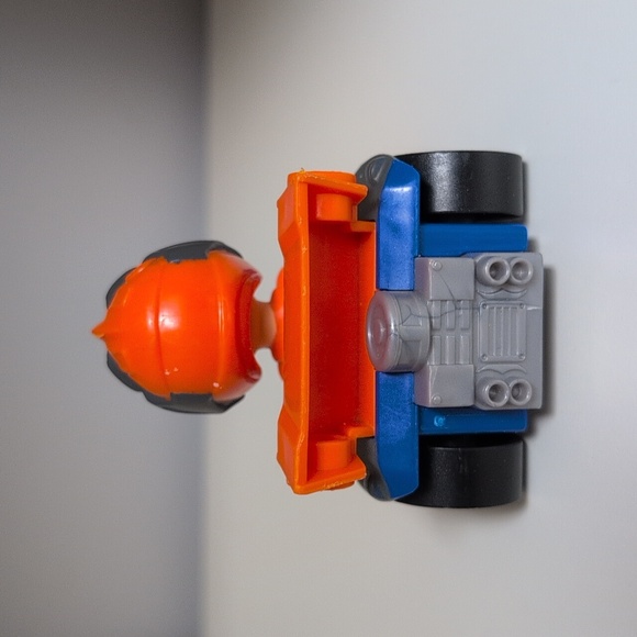 🩷5/$20🩷 Rusty Rivets Rusty Racer Car Toy - Picture 4 of 4